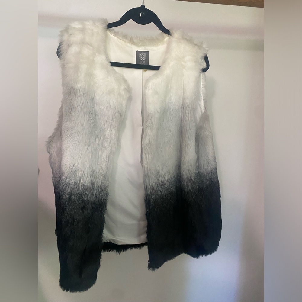 Vince Camuto Black and Cream Vest